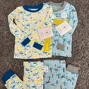 NWT 2 Pairs of Burt’s Bees Baby Pajama 24mo